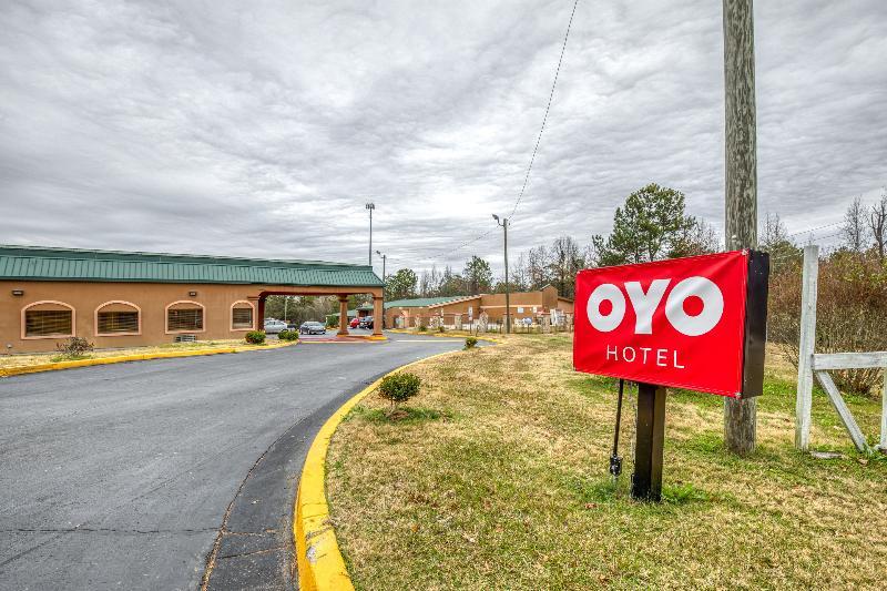 Travelodge By Wyndham Macon West Exterior photo